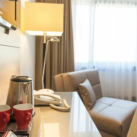 Leonardo Hotel Munich City North-3